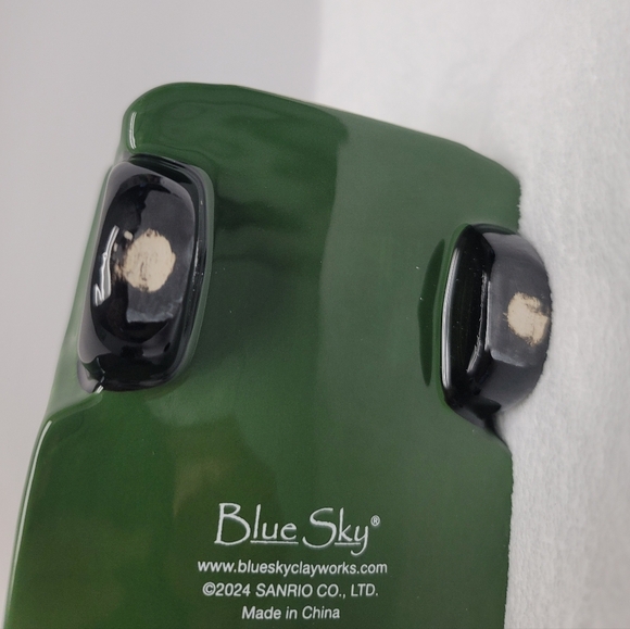 Hello Kitty Ceramic Adventure Tours Green Jeep Truck Tea Light Candle Holder New - Picture 4 of 5